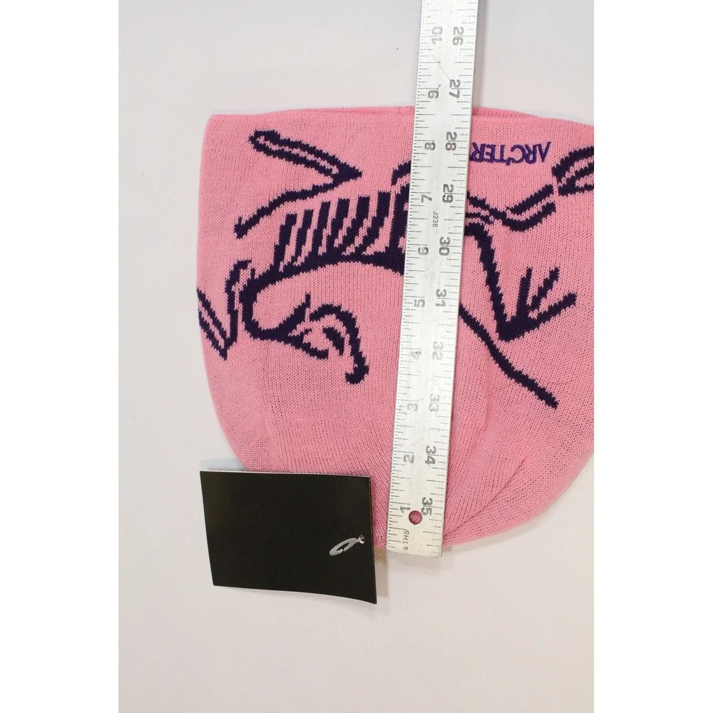 Arcteryx Fernie Toque Beanie Pink Purple Bird Logo Acrylic Hat 28132 NEW